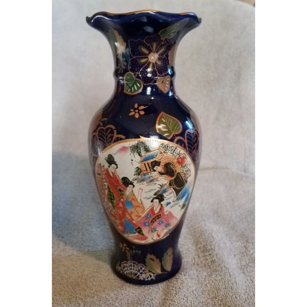 Vintage Asian Vase Cobolt Blue Geisha Girls‎ Leaves 8